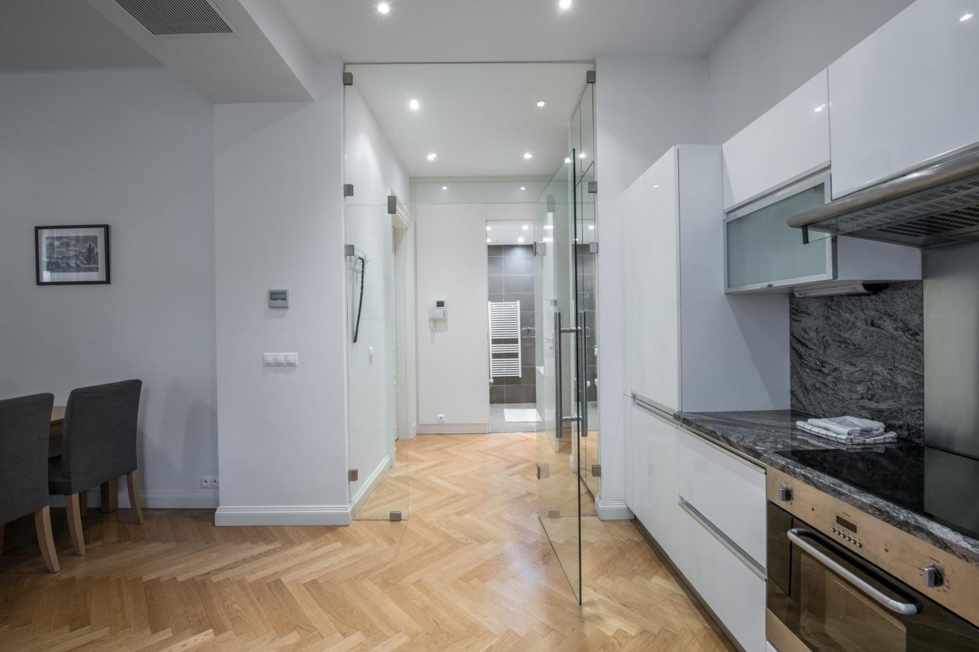 Apartment Upscale In Prime Location Near Sights *